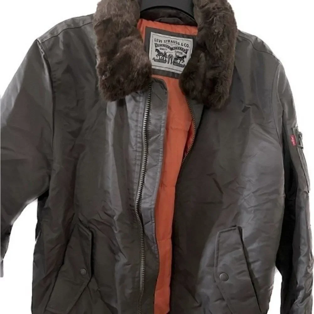 New LEVI'S Men's Flight Bomber Jacket with a Faux Fur Removable Collar XL